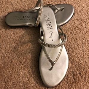 Silver Sandals w/rhinestones sz 9